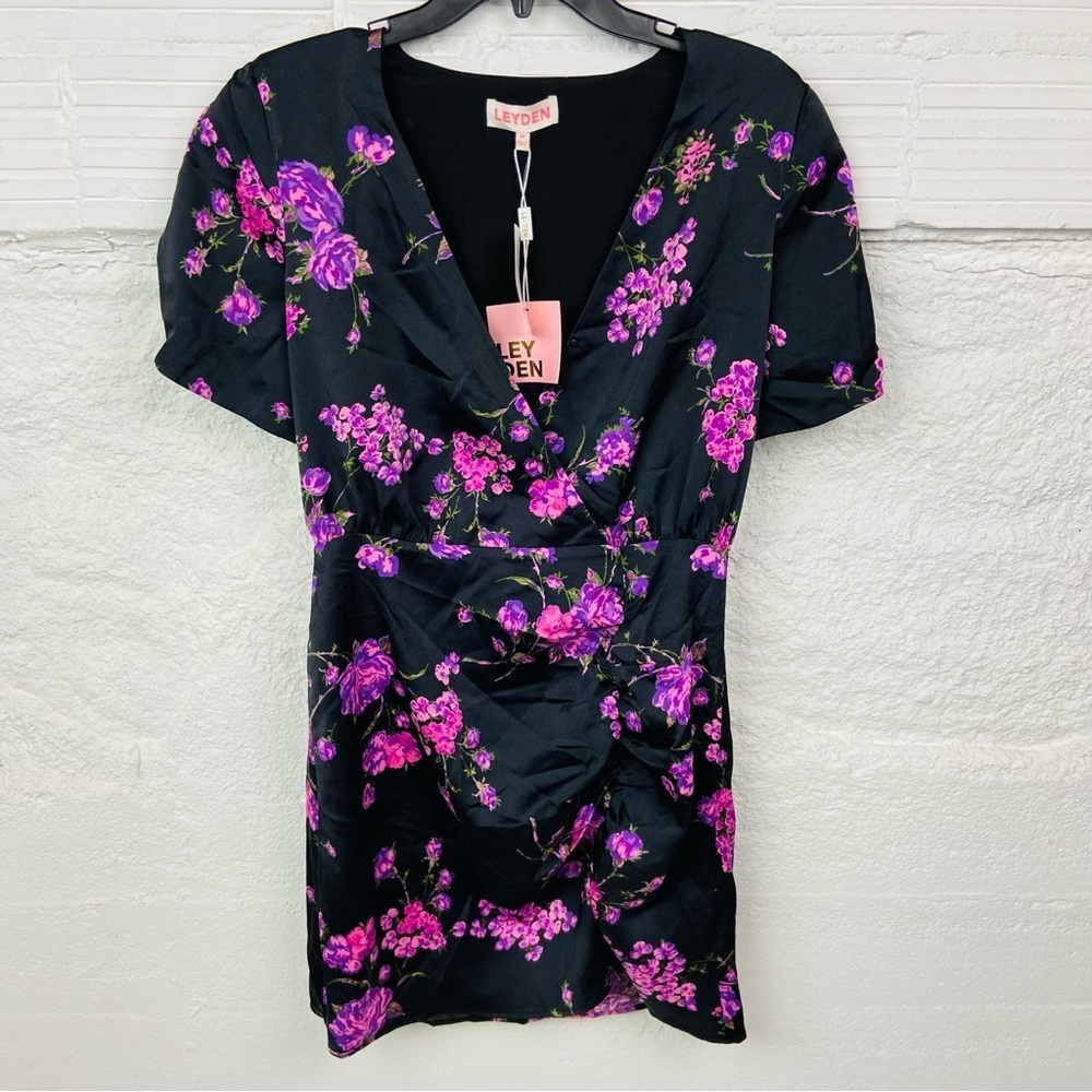 NWT LEYDEN black & purple silky satin floral mini dress size medium - Picture 4 of 17